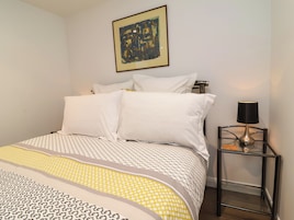 2 dormitorios, wifi gratis, decoración individual