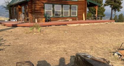 Off-Grid Luxury Cabin for Great Montana Weekend Getaways