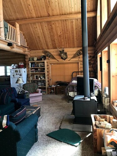 Off-Grid Luxury Cabin for Great Montana Weekend Getaways