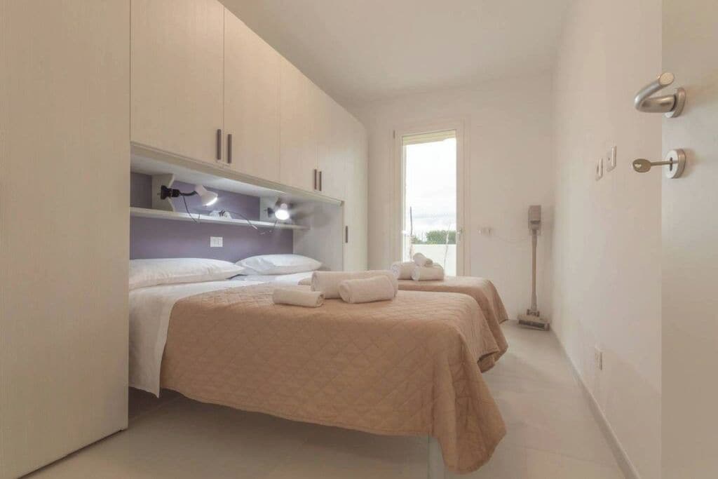 Room | Iron/ironing board, free WiFi