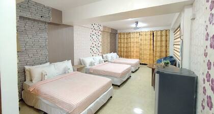 Donya Thelma Ferrer Spring Resort