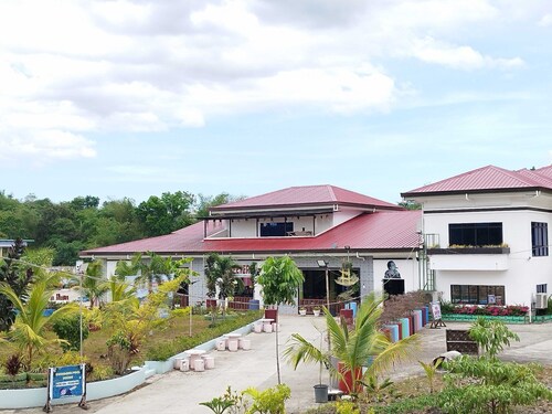 Donya Thelma Ferrer Spring Resort