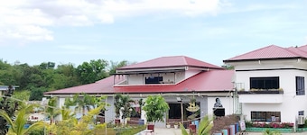 Donya Thelma Ferrer Spring Resort