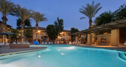 1BR Scottsdale Suite w/ Kitchen + Resort Access