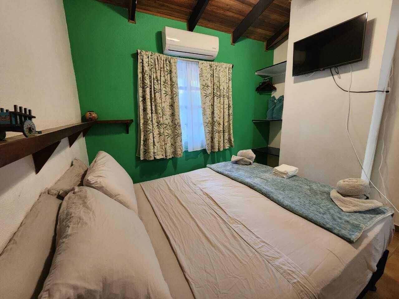 Family Villa, Garden View | Desk, laptop workspace, free WiFi