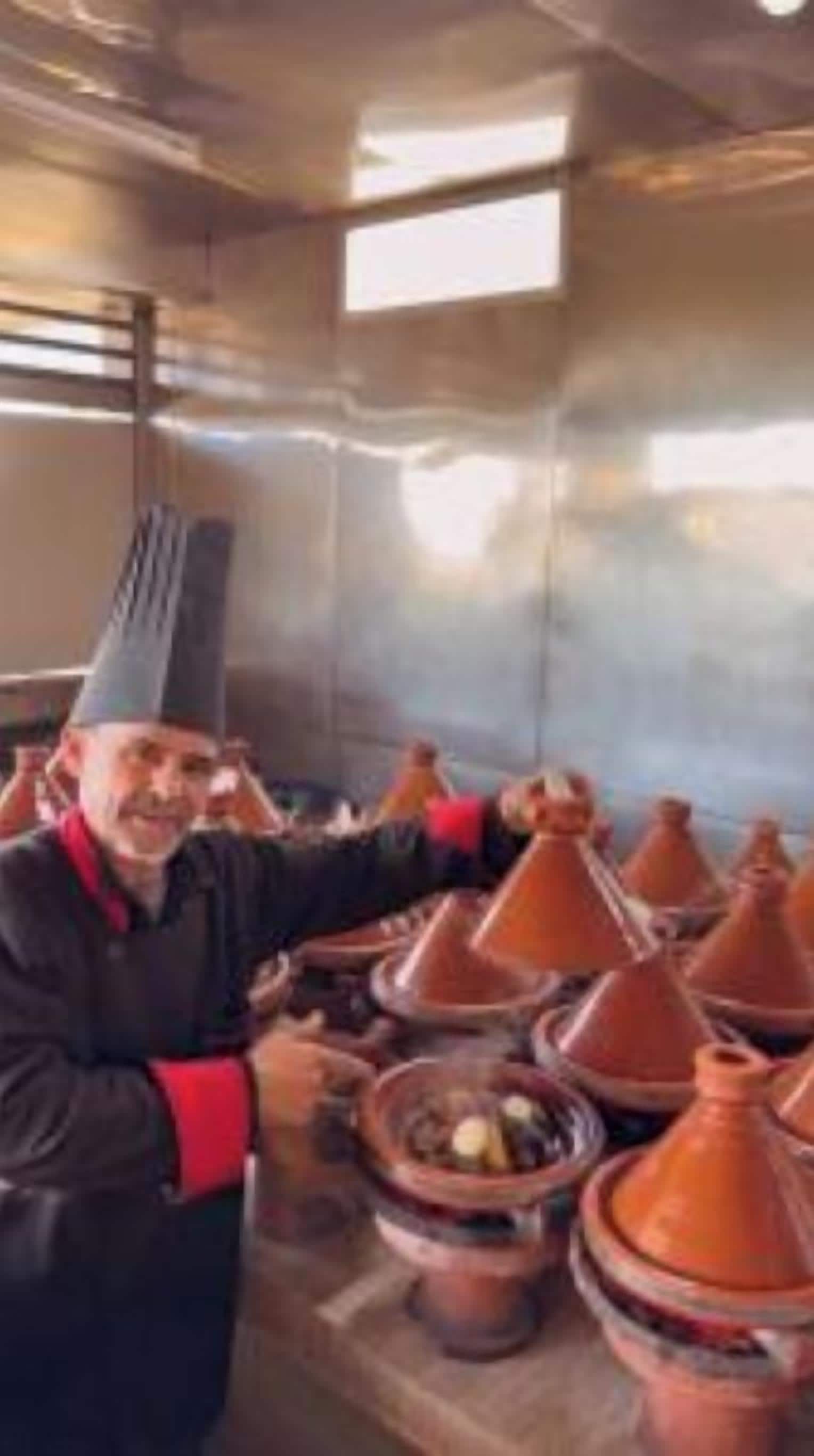تناول الطعام