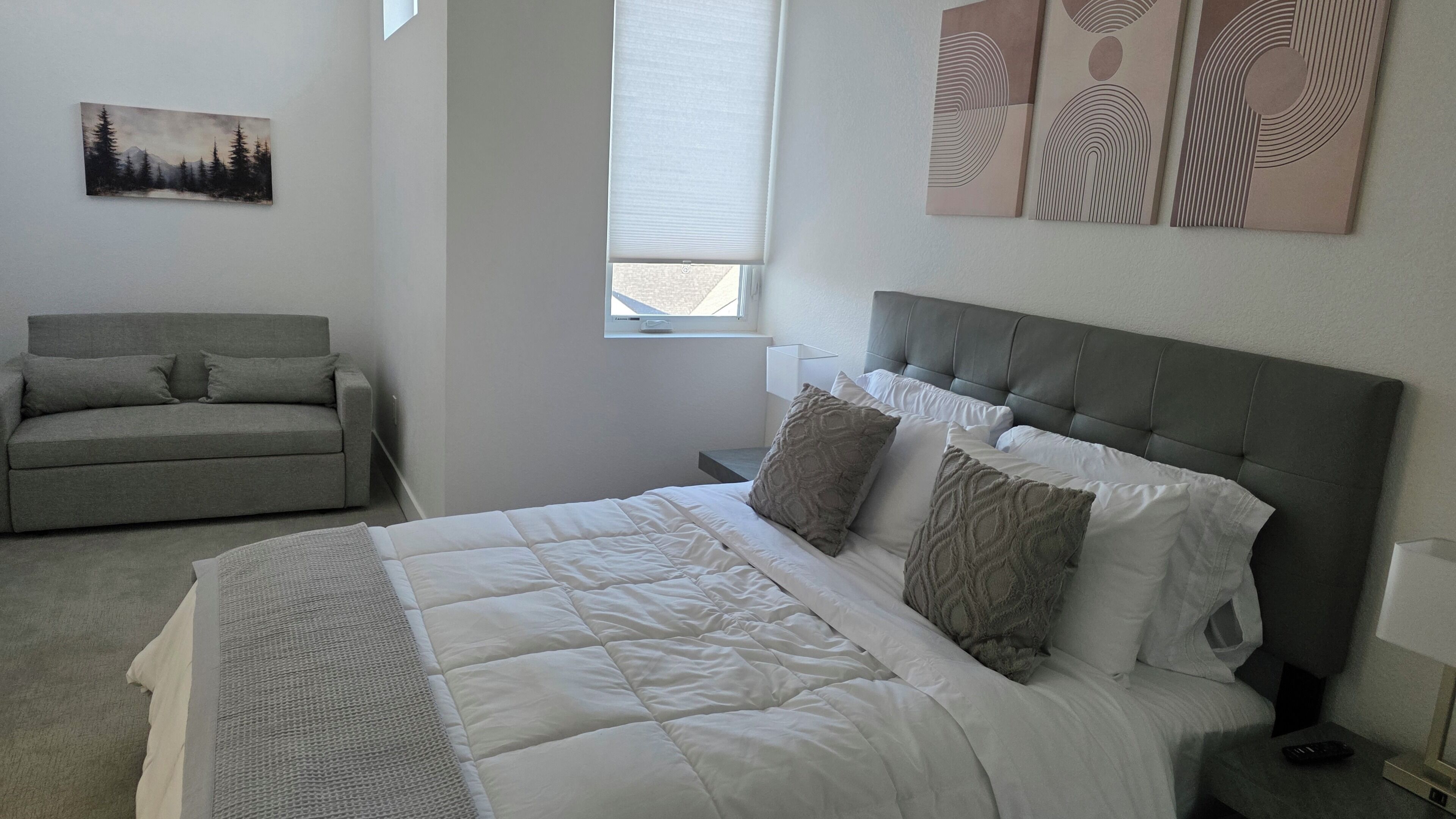 4 Schlafzimmer, Schreibtisch, Bügeleisen/Bügelbrett, kostenloses WLAN