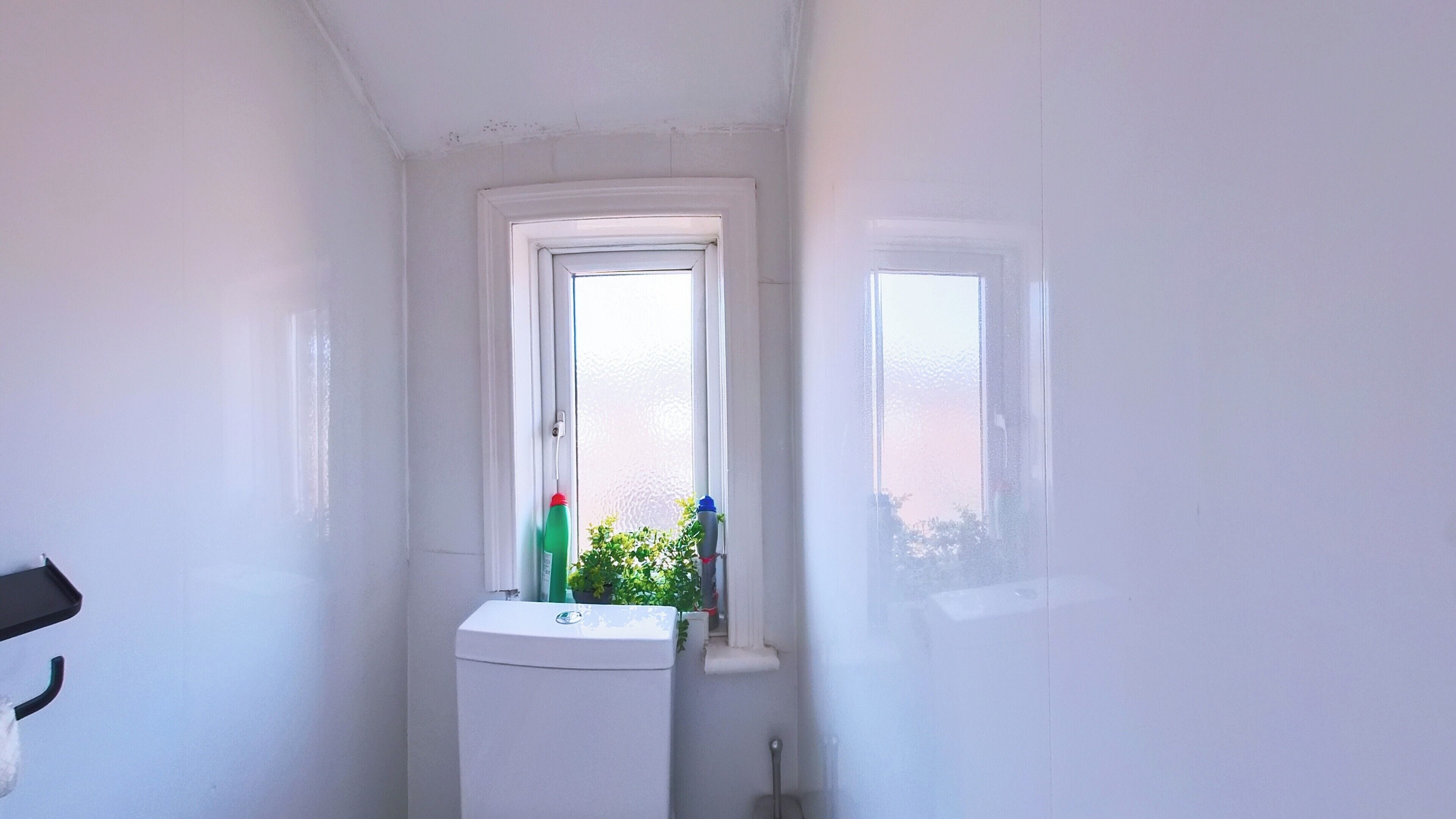 Combined shower/tub, deep soaking tub