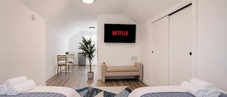 4 habitaciones, tabla de planchar con plancha y wifi gratis