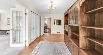 Spacious house near ferry