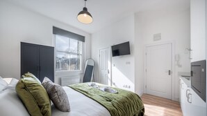 House | 1 bedroom, high-speed internet - Bright Studio in Knightsbridge (London)