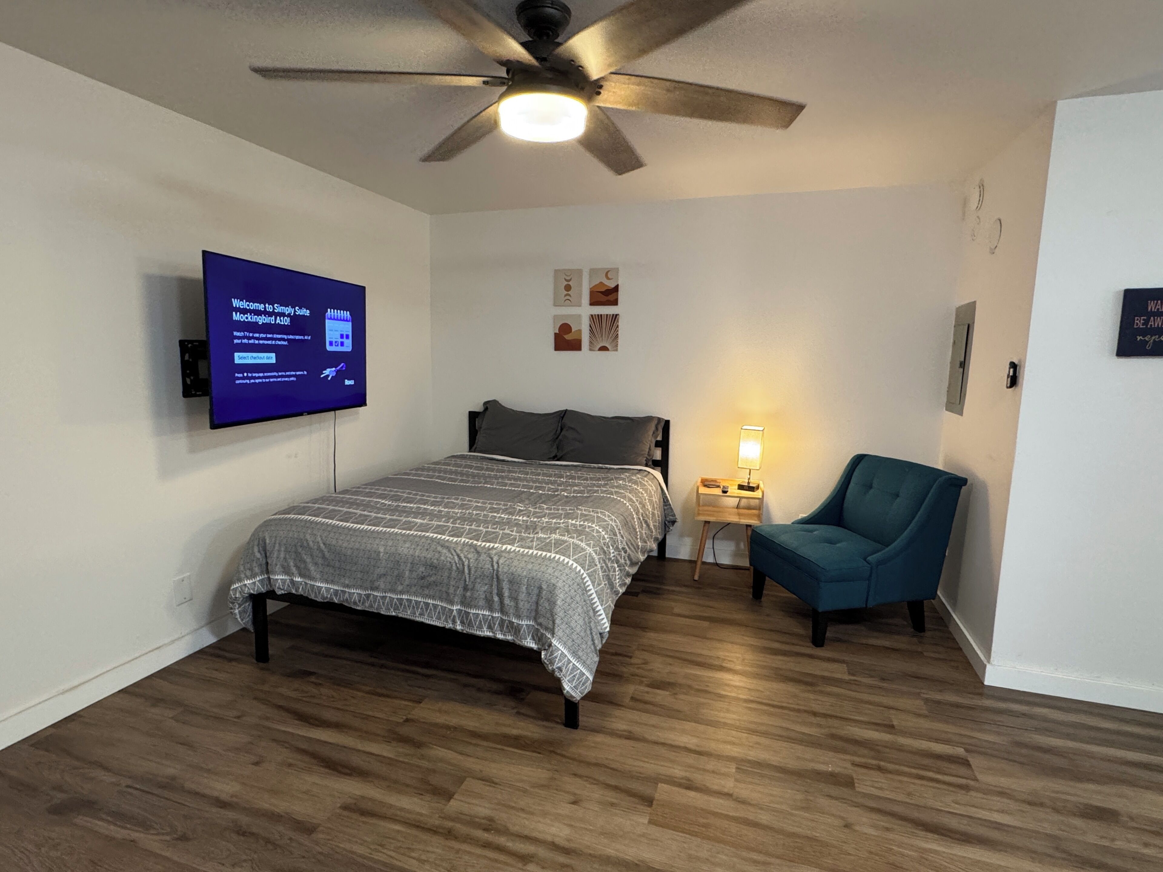 WiFi, bed sheets