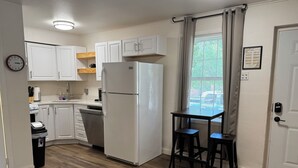 Private kitchen - Charming studio with AC in the heart of Little Rock (Little Rock)