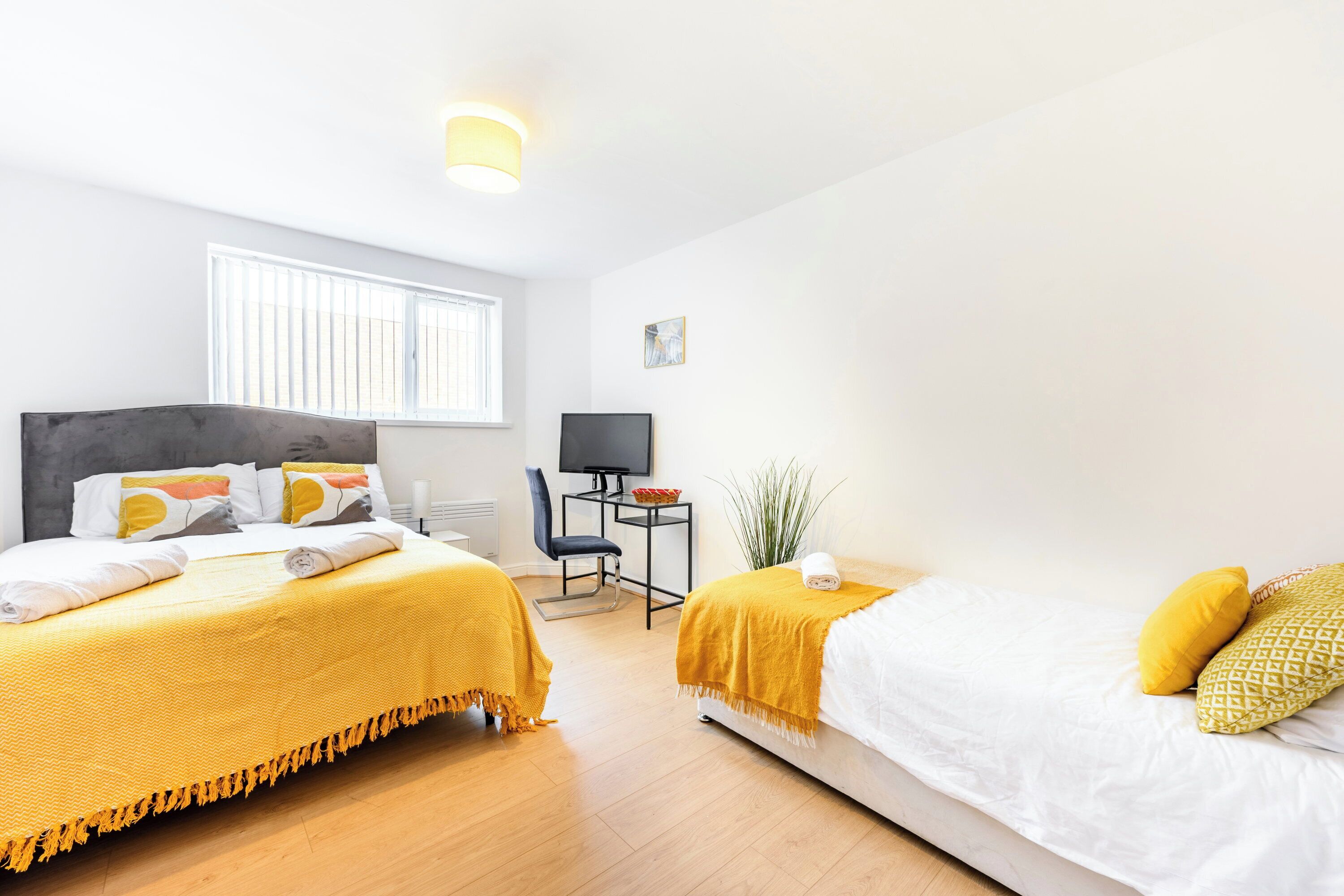 3 bedrooms, desk, iron/ironing board, WiFi