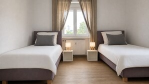 2 bedrooms, WiFi, bed sheets - Stylish dream apartment - 2 bedrooms - balcony (Bayreuth)