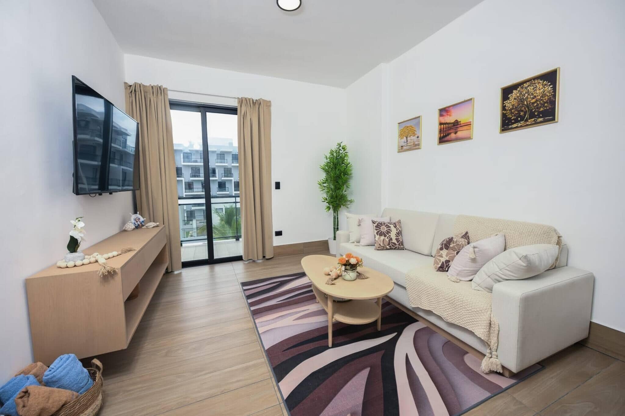 Apartment, 1 Bedroom, Private Pool, Garden View | Living room
