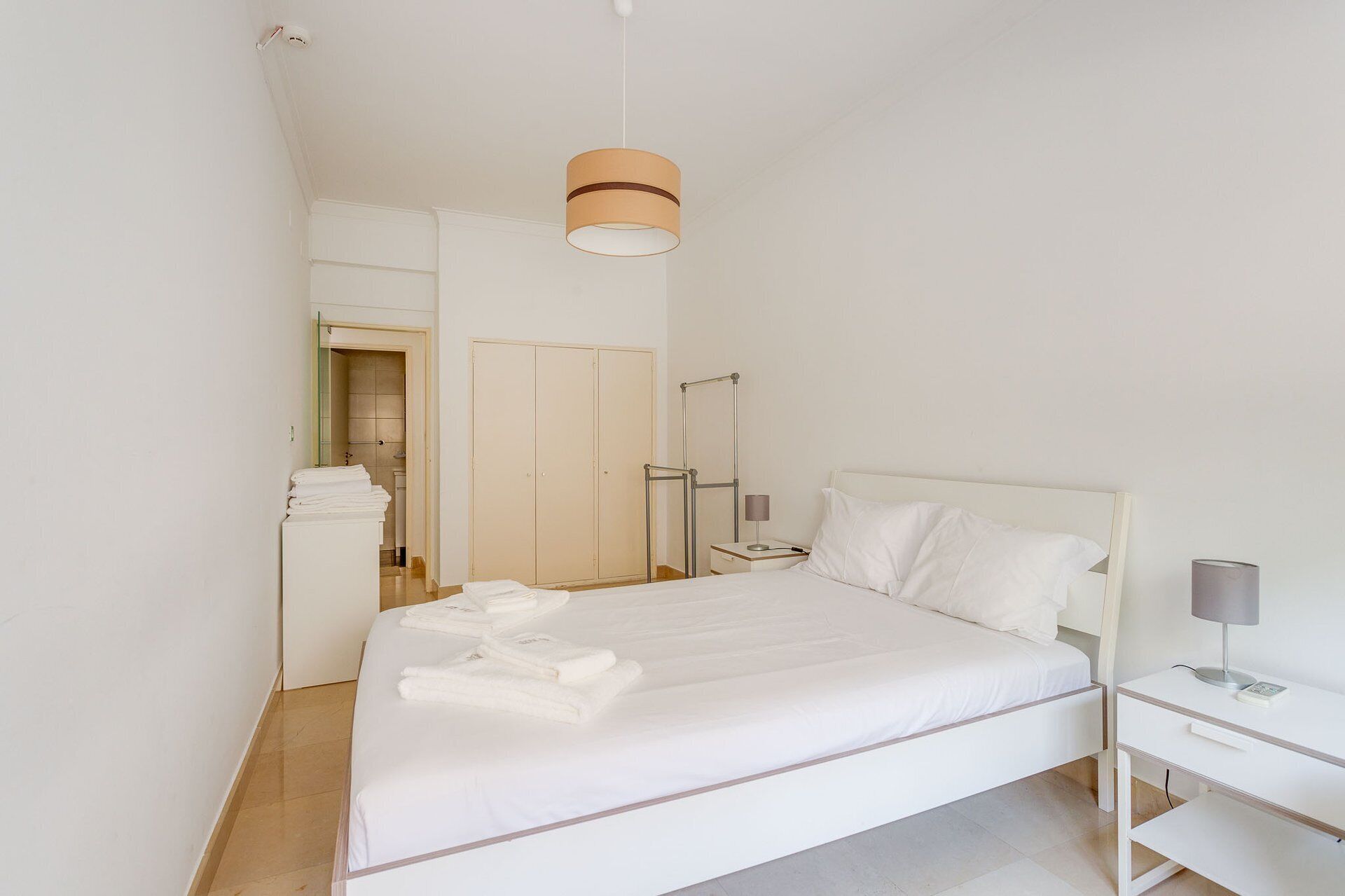 1 bedroom, iron/ironing board, internet, bed sheets