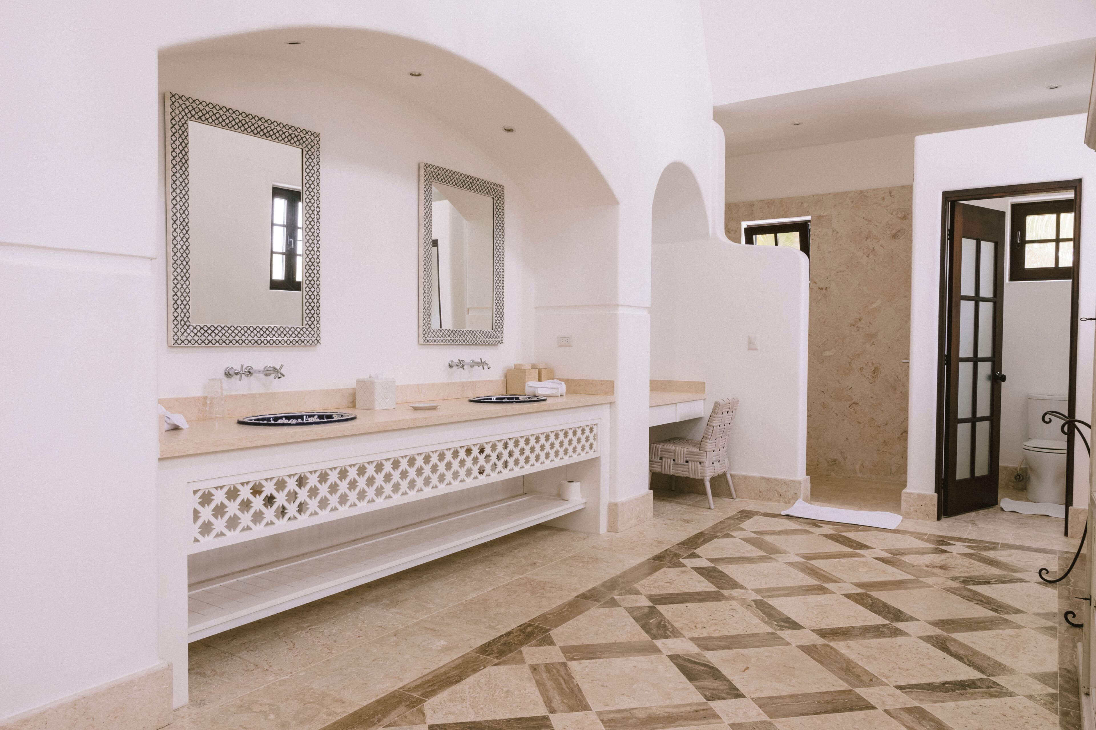 Bathroom | Shower, towels, soap, toilet paper