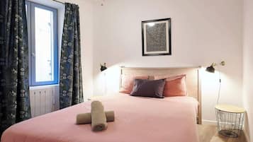 2 bedrooms, iron/ironing board, travel crib, WiFi