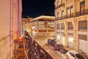Outdoor dining - Prestige Halles View Balcony and AC (Béziers)