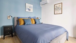 1 habitación, tabla de planchar con plancha, cuna de viaje y wifi 