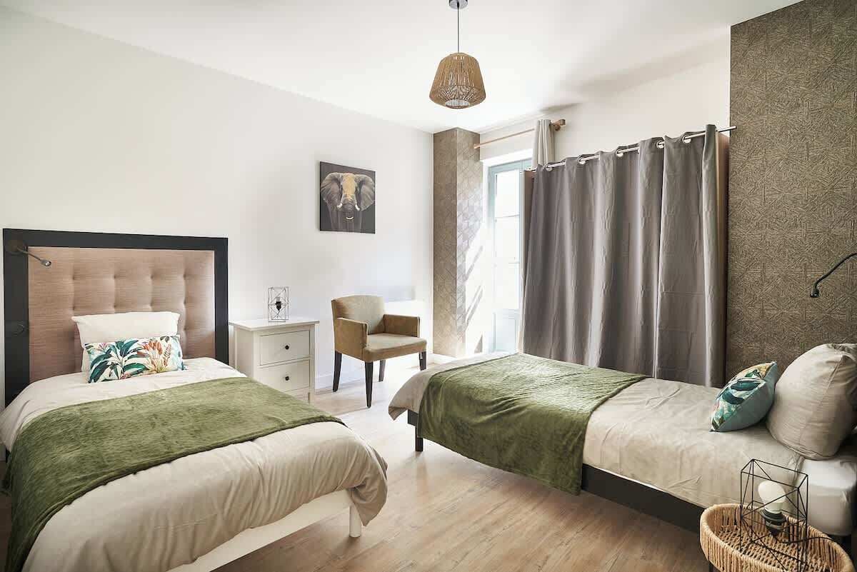 2 bedrooms, iron/ironing board, travel crib, WiFi