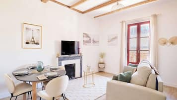 TV, fireplace, offices