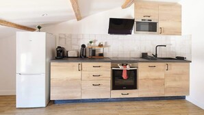 Unclassified image, 4 of 16, button - MyLocTravel ✧ Snug flat facing Les Halles, AC (Béziers)