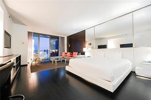 Palms Place Hotel -33