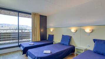 1 bedroom, WiFi (free), bed sheets