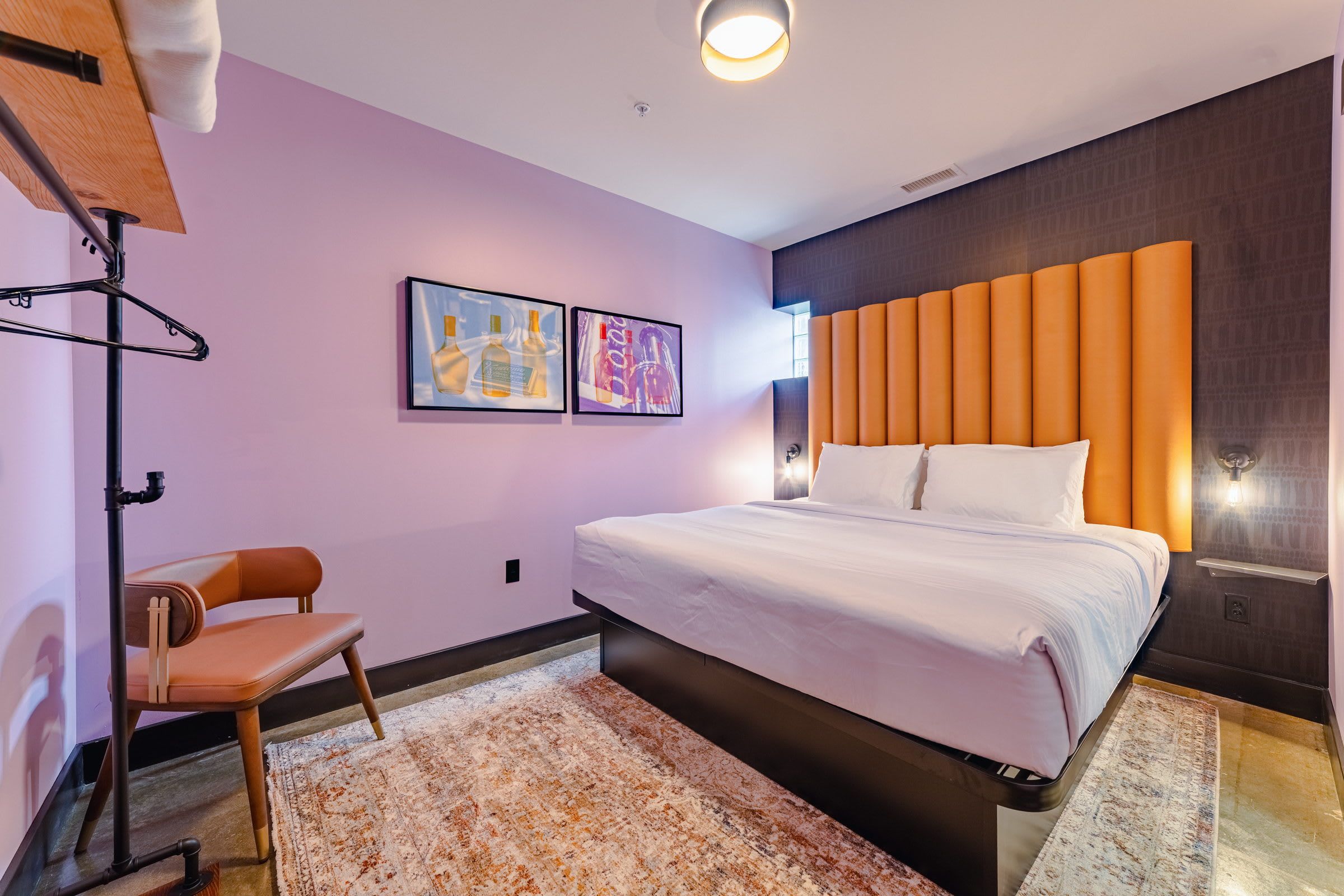 10 chambres, fer et planche à repasser, Wi-Fi, draps fournis