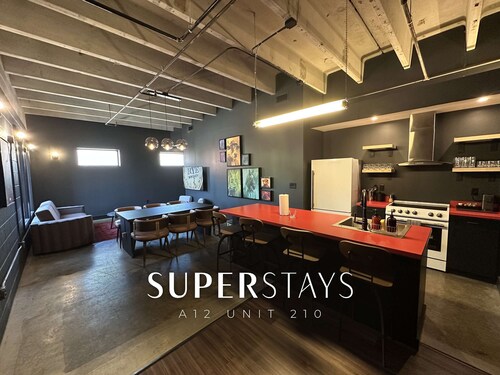 Sleep12 6Beds 4BR Super Stays A12 Whirlaway 210