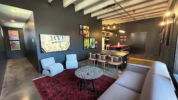 TV, offices