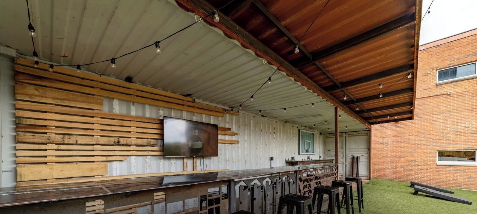 Bar (in der Unterkunft)