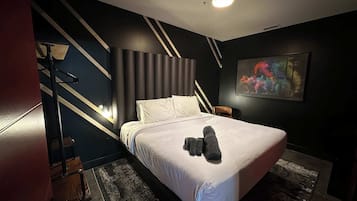 18 bedrooms, iron/ironing board, WiFi, bed sheets