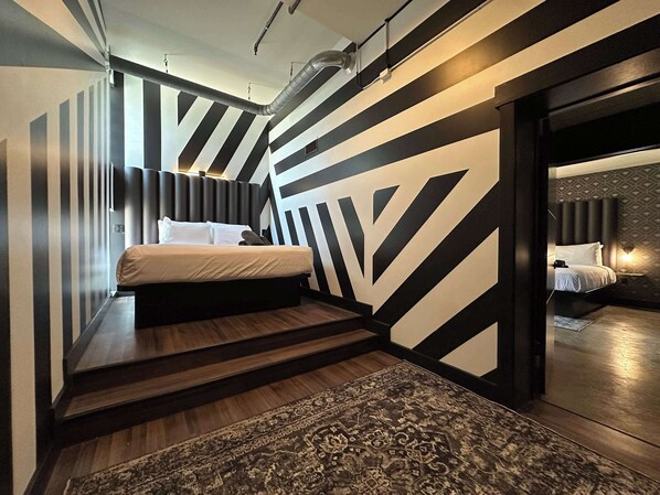 8 bedrooms, desk, iron/ironing board, WiFi