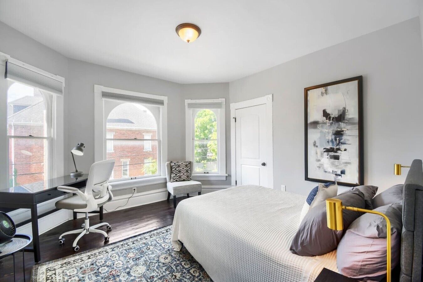 3 bedrooms, desk, iron/ironing board, WiFi