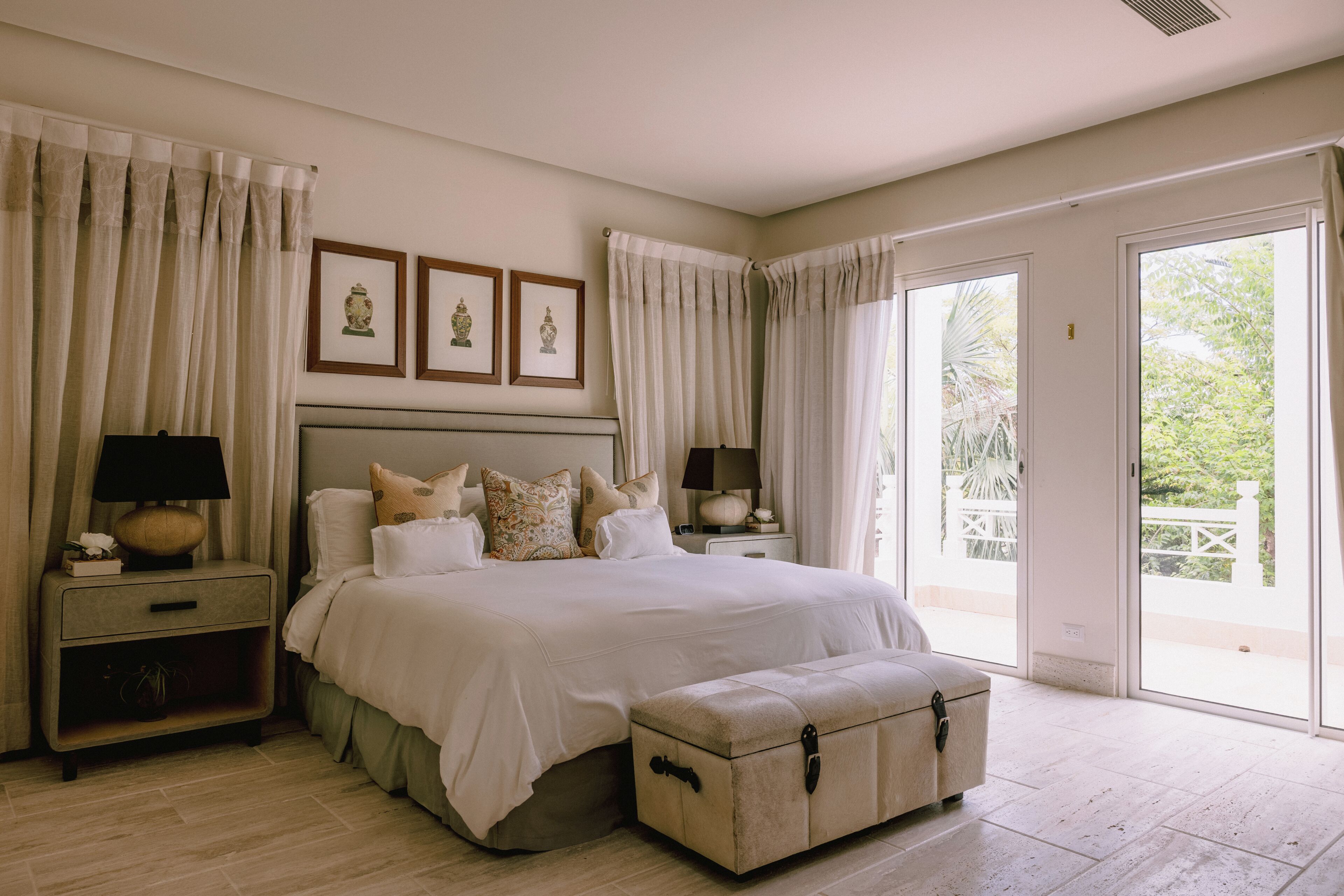 In-room safe, WiFi (free)