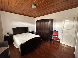 4 quartos, Wi-Fi, roupa de cama