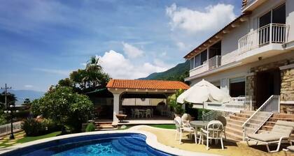 Amazing Chapala Lake House