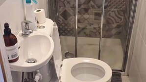 Bathroom - Apartment in Bairro Alto (Lisboa)