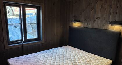 Luxurious cabin for family and friends – Ski-in/ski-out – Sunnmøre Alps – Jacuzzi