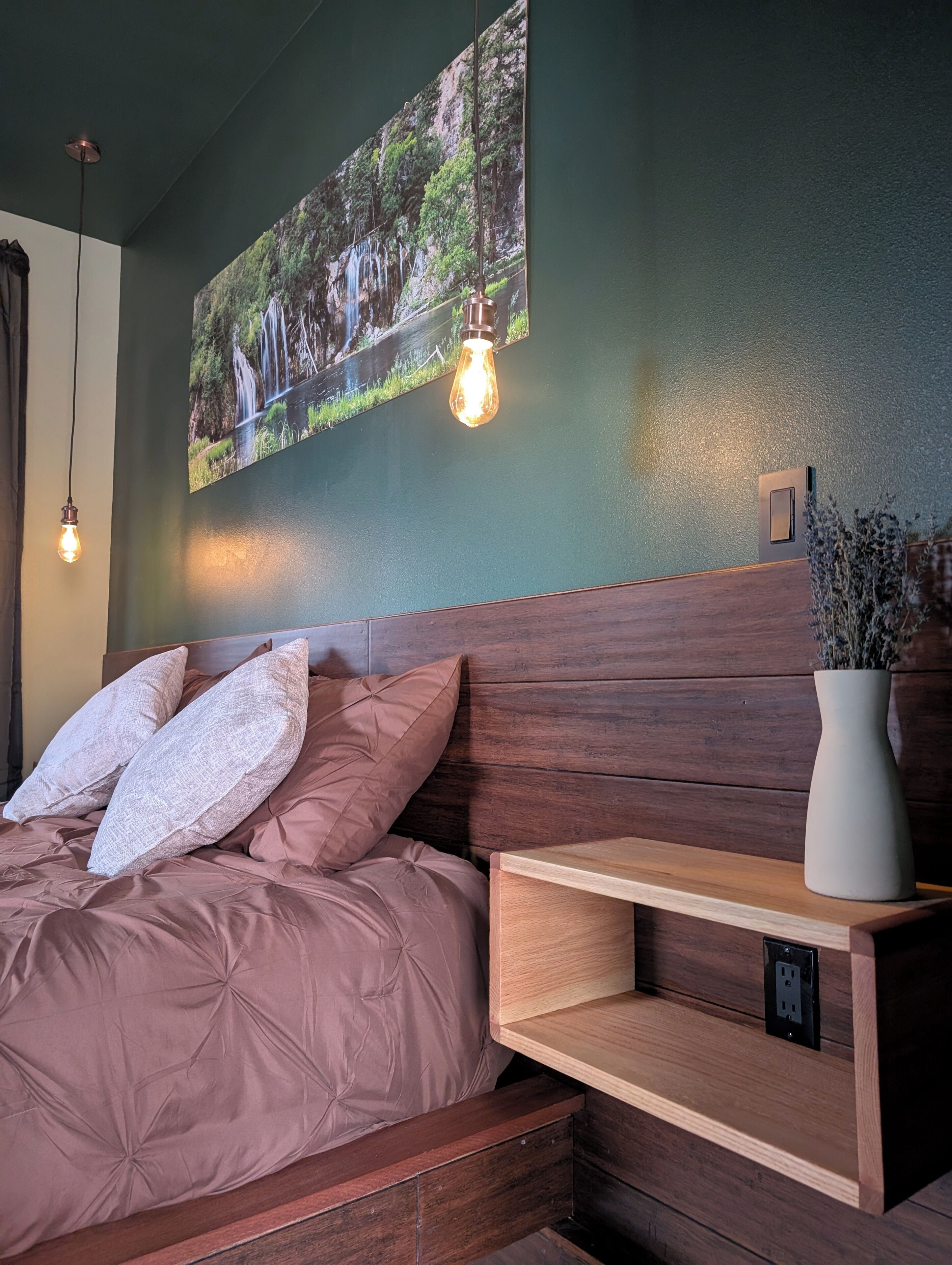 1 bedroom, desk, WiFi (free), bed sheets