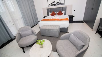 Suite Comfort, balkon, pemandangan gunung | Meja kerja, ruang kerja ramah laptop, dan Wi-Fi gratis