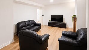 Ảnh chưa phân loại, 2 trong số 9 ảnh, nút