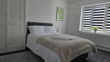 3 dormitorios, wifi gratis, ropa de cama