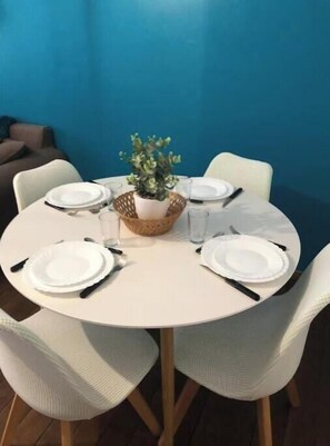 Dining - Air-Conditioned 1-Bedroom Apartment in the Heart of Downtown—Everything Within Walking Distance (Bourges)