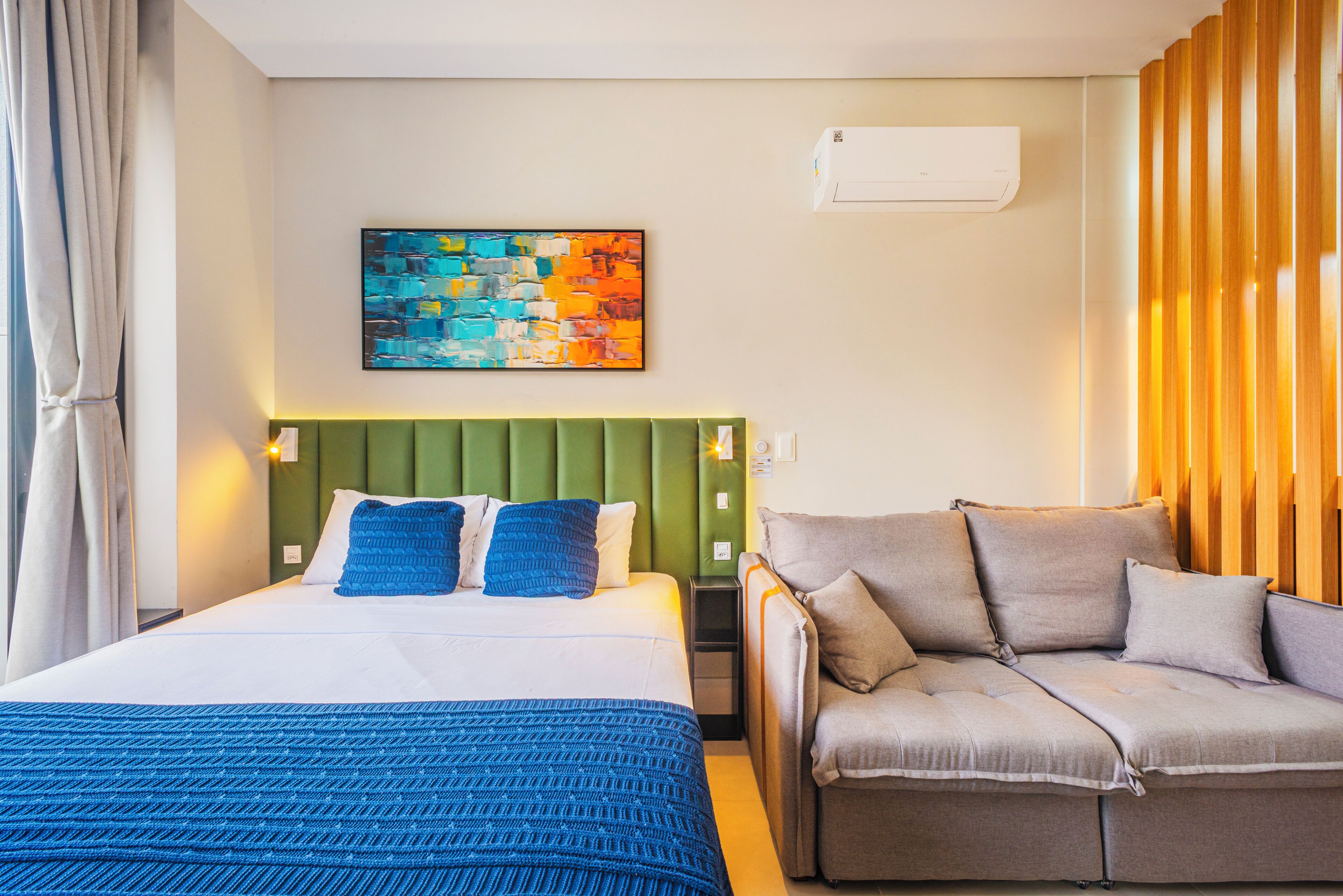 1 bedroom, desk, iron/ironing board, WiFi (free)