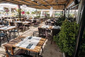 Servei de restauració a l'aire lliure