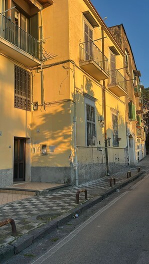 Exterior - Starting Over at 3 Home - Naples, Sorrento, Pompeii, Herculaneum | Strategic Location (San Giorgio a Cremano)